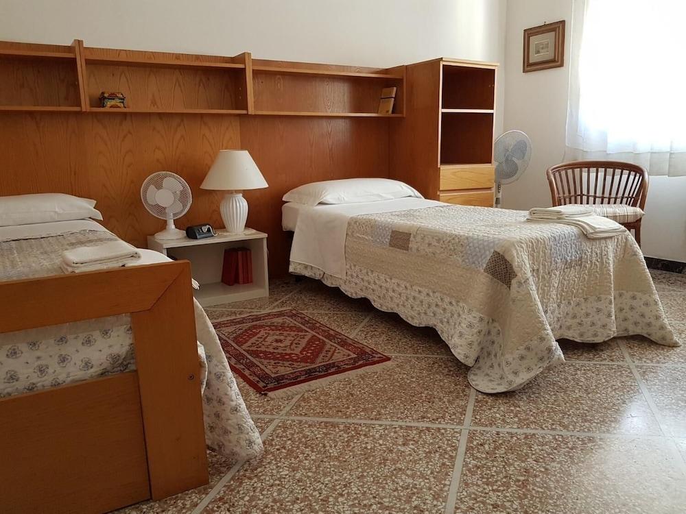La Coccinella Guest House Пиза Екстериор снимка